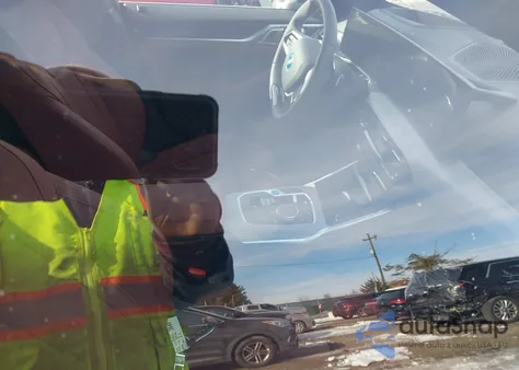 2025 BMW I4 Gran Coupe xDrive40 z USA, uszkodzony, nr VIN WBY43HD09SFU68261